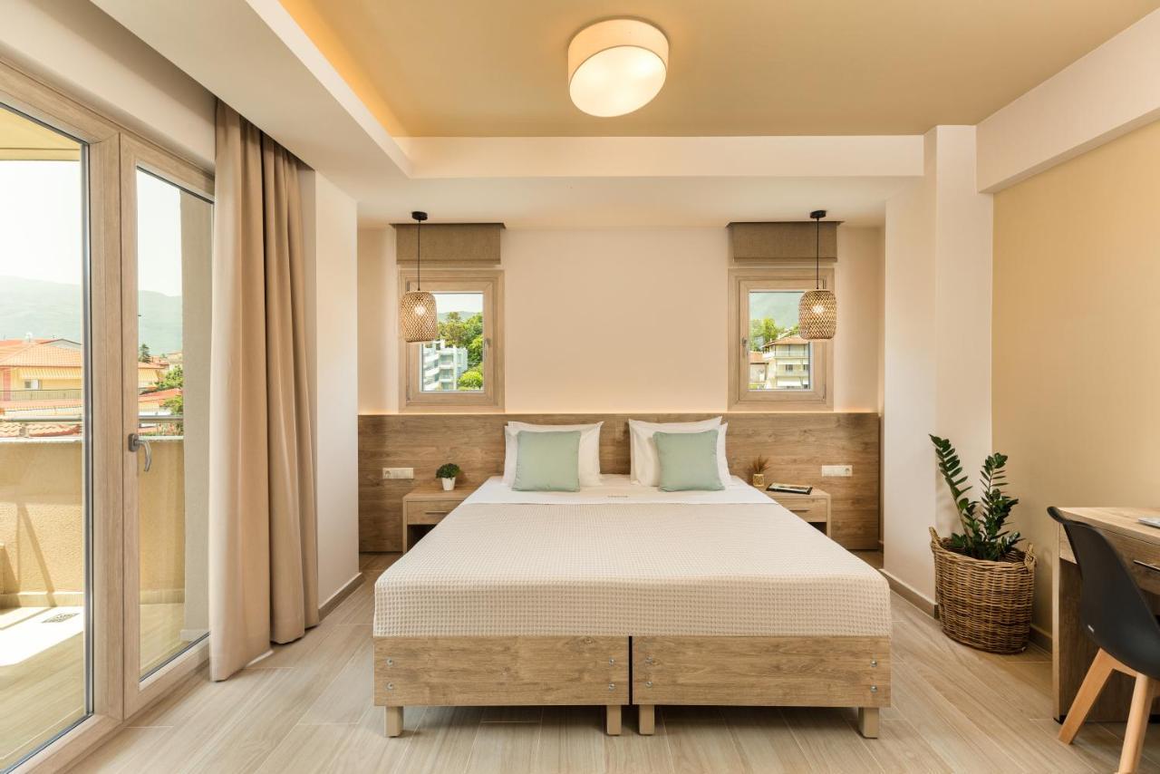 Makris Luxury Rooms เลปโตการายา ภายนอก รูปภาพ