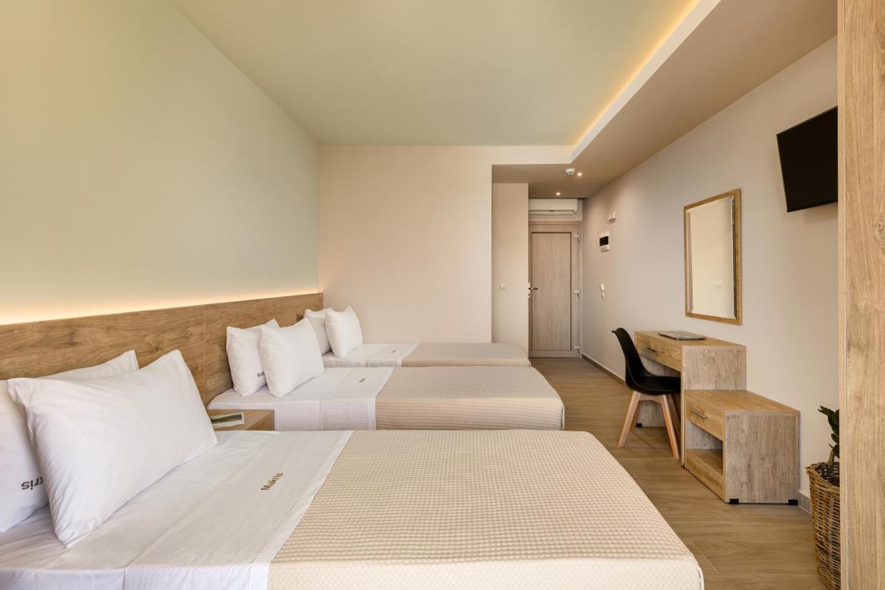 Makris Luxury Rooms เลปโตการายา ภายนอก รูปภาพ