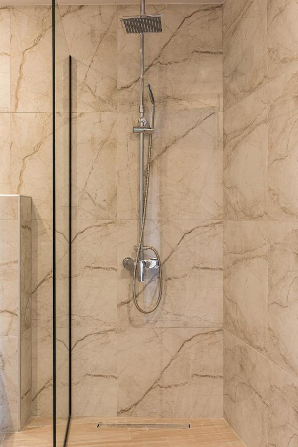 Makris Luxury Rooms เลปโตการายา ภายนอก รูปภาพ
