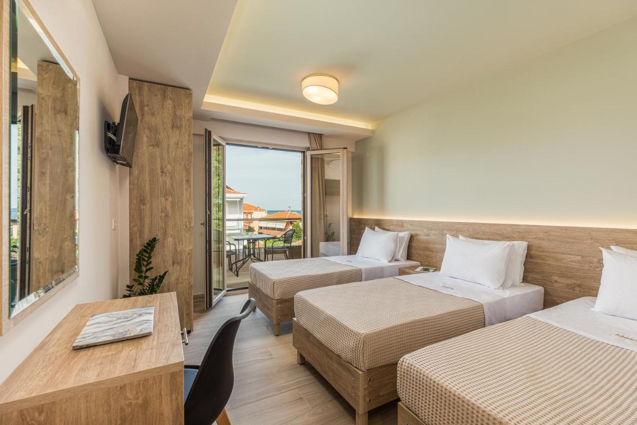 Makris Luxury Rooms เลปโตการายา ภายนอก รูปภาพ