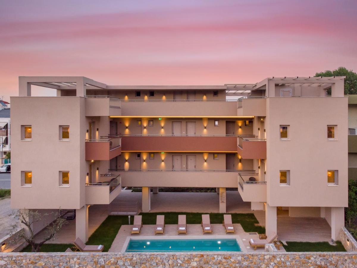 Makris Luxury Rooms เลปโตการายา ภายนอก รูปภาพ